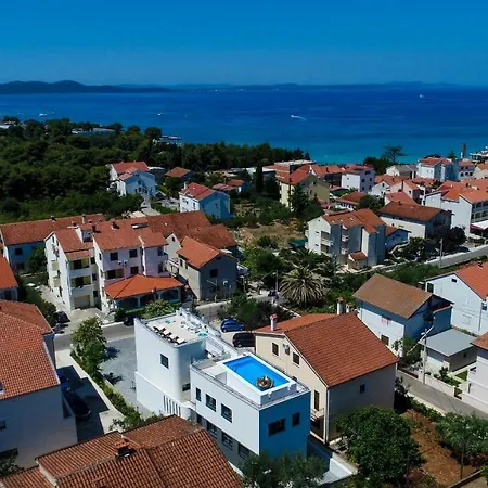 Apartman Perla *
