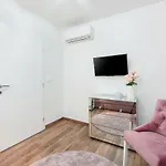 דירה Perla